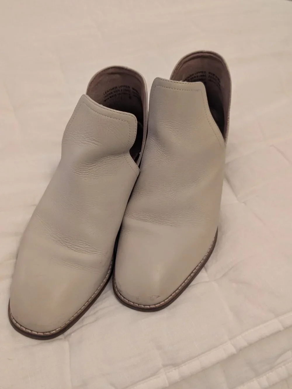 Seychelles Cream Leather Western Cutout Ankle Booties Size 9